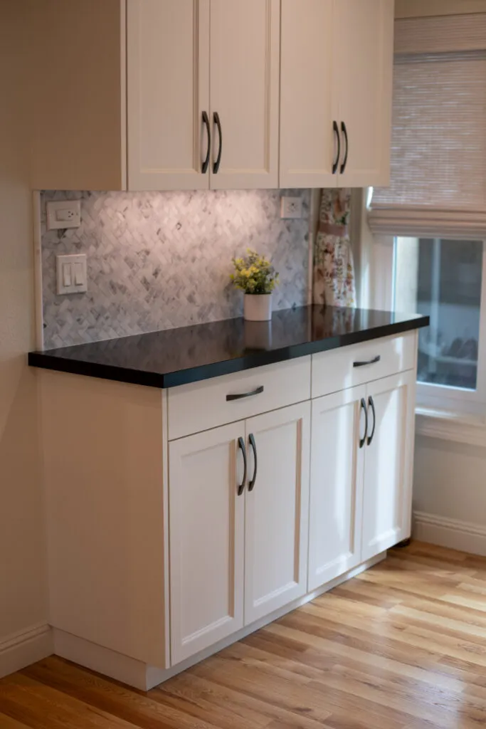 Casa De Lago Kitchen